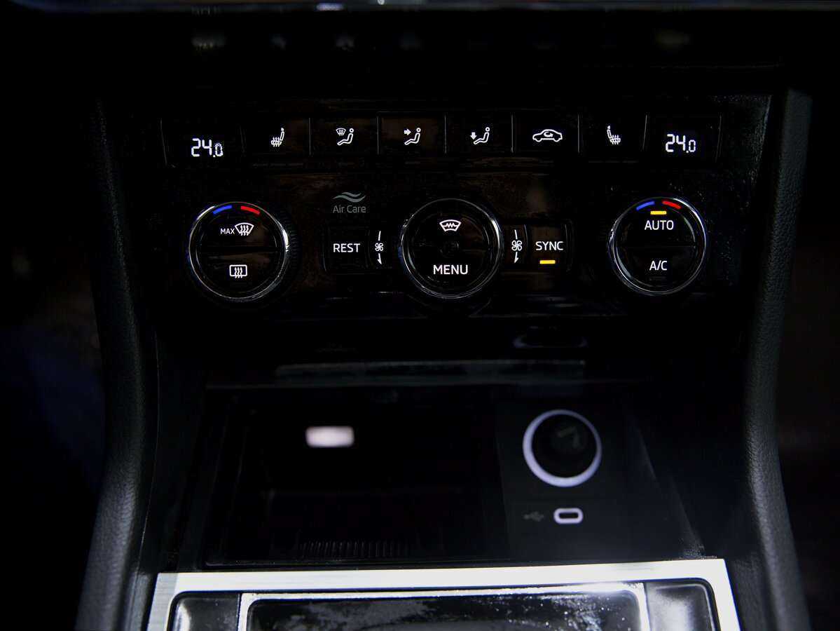 Skoda Superb 2021 года с пробегом. Фото: #12