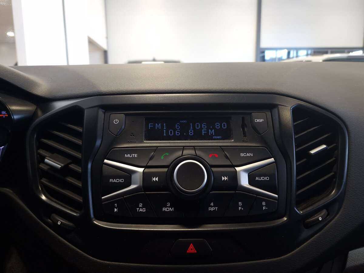 Б/У Лада (ВАЗ) Веста 2020 года. Фото: #6