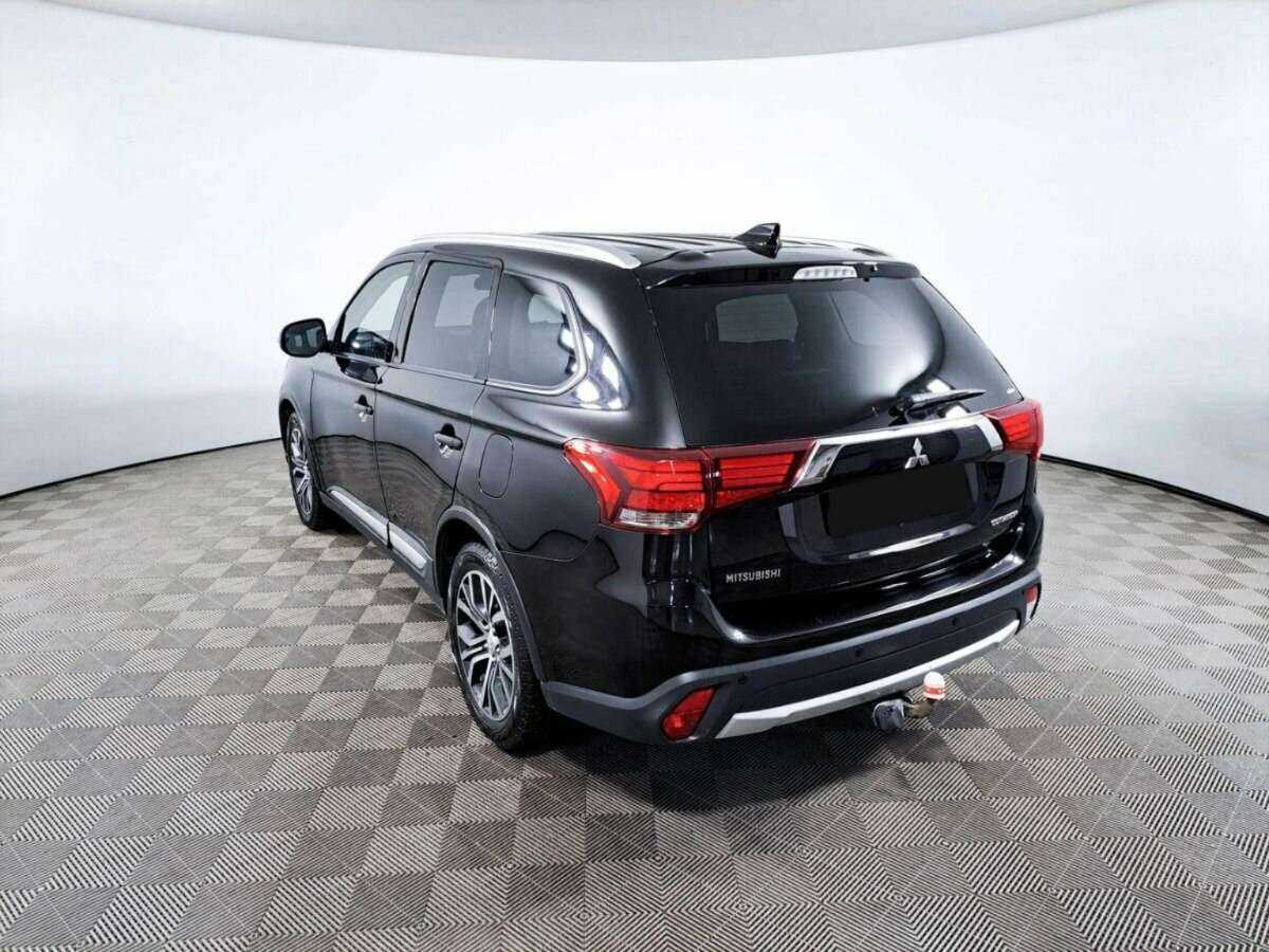 Mitsubishi Outlander 2017 года с пробегом. Фото: #6
