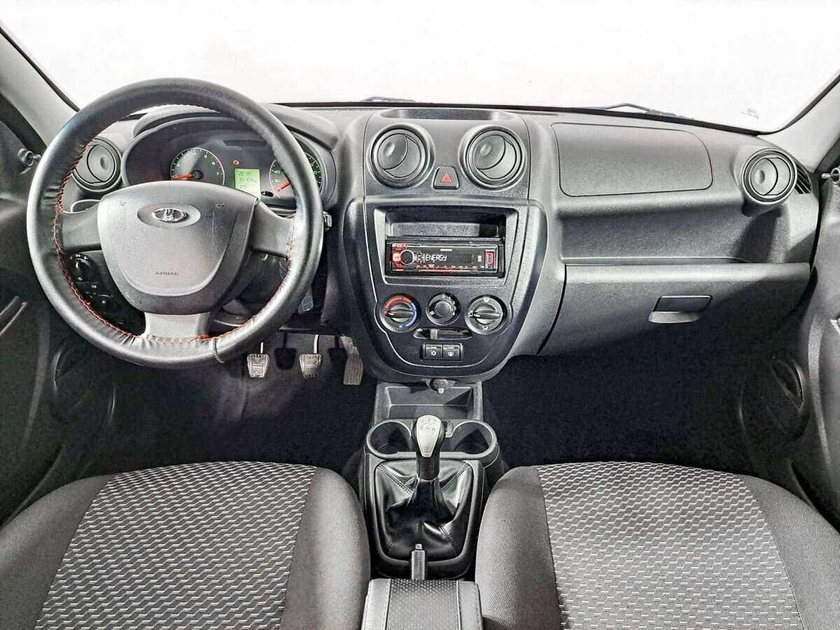 Б/У Лада (ВАЗ) Гранта 2017 года. Фото: #11