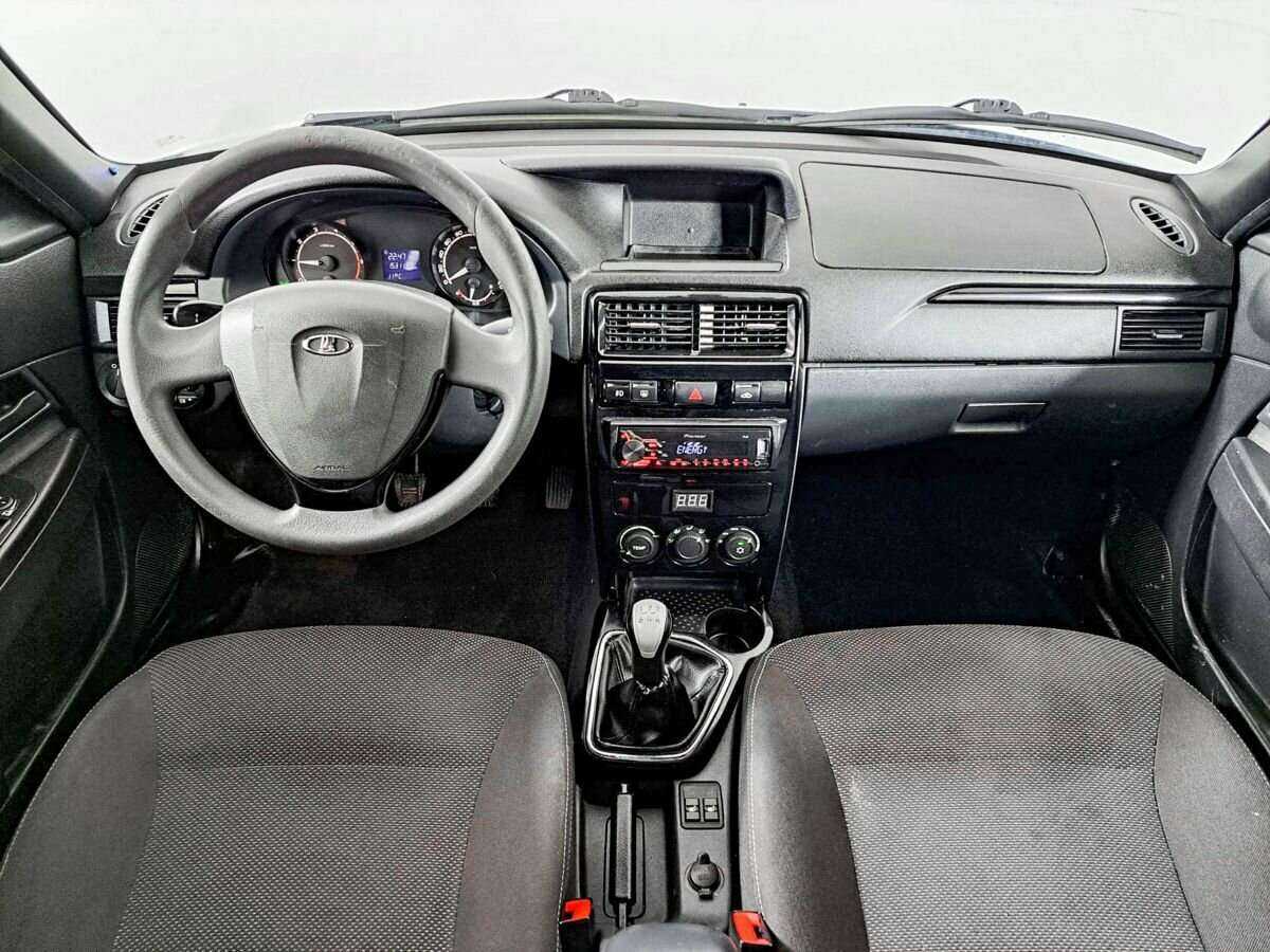 Lada (ВАЗ) Priora 2016 года с пробегом. Фото: #11