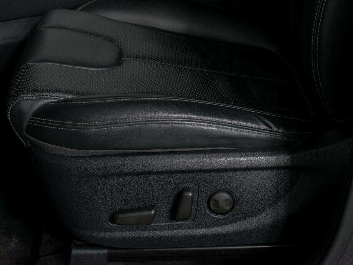 Hyundai Santa Fe 2019 года с пробегом. Фото: #13