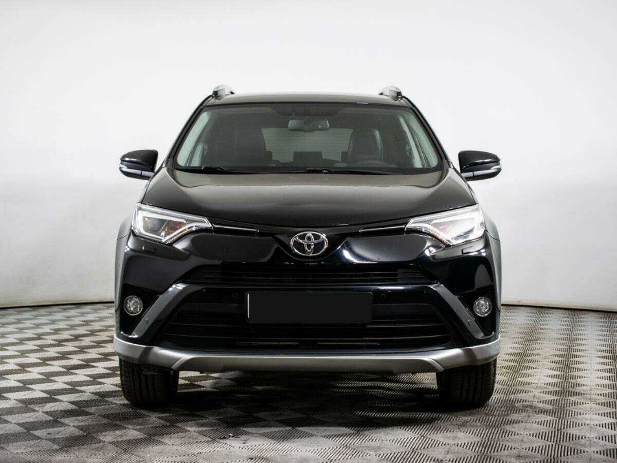 Toyota RAV4 2017 года с пробегом. Фото: #1