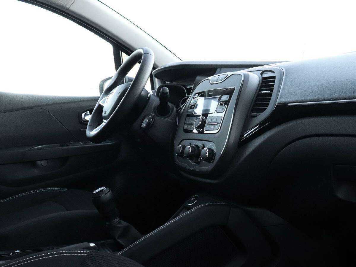 Б/У Рено Каптюр 2022 года. Фото: #6