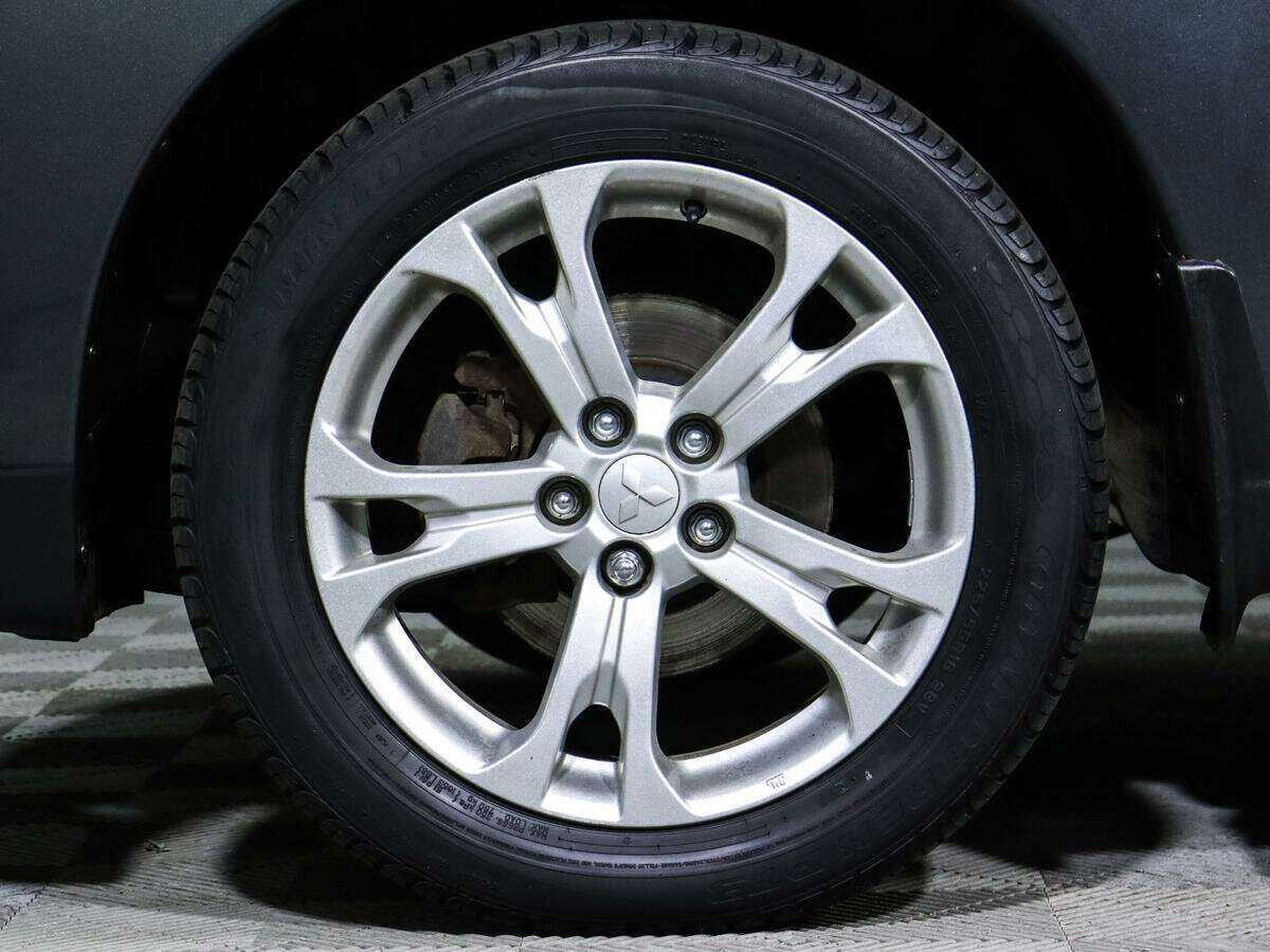 Mitsubishi Outlander 2013 года с пробегом. Фото: #16