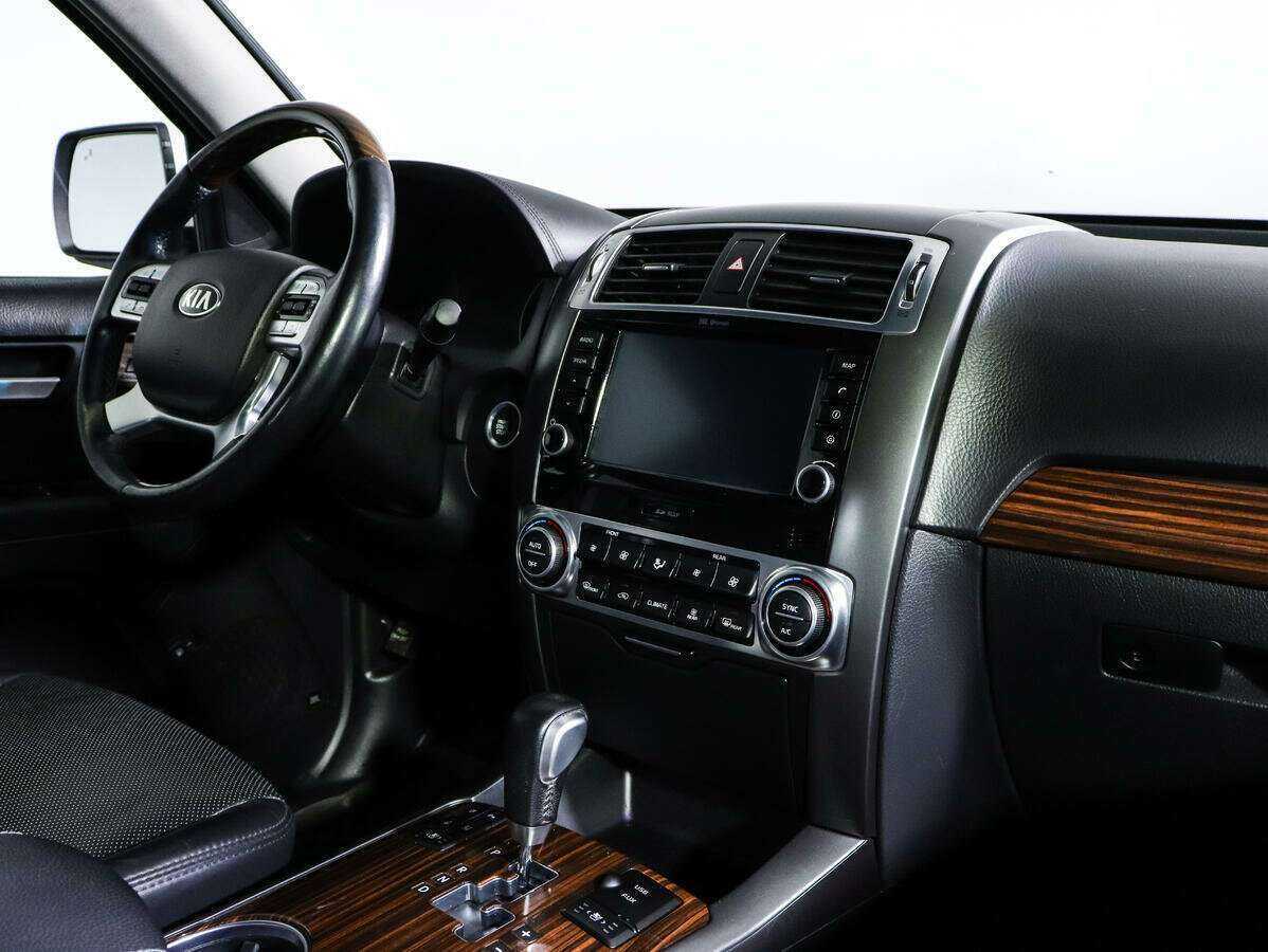 Kia Mohave 2017 года с пробегом. Фото: #8