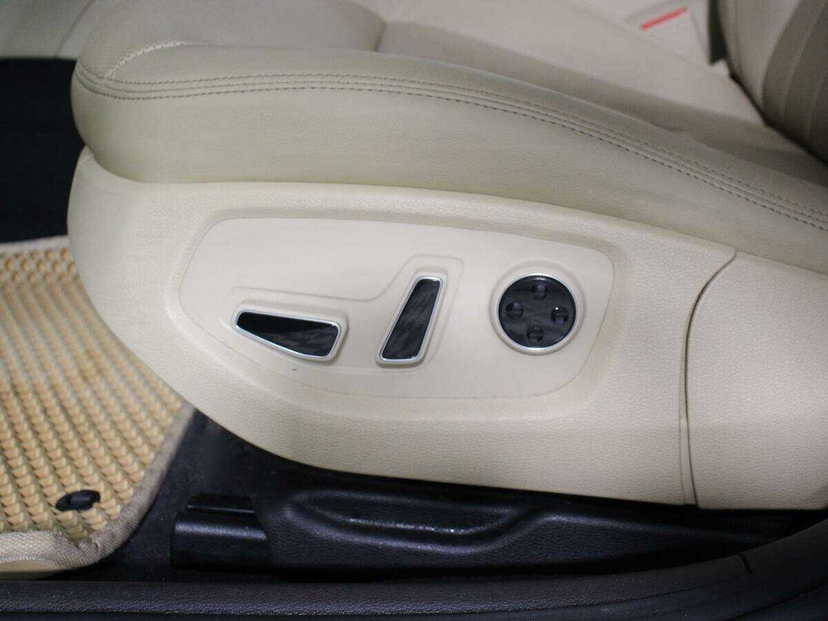 Hyundai Genesis 2015 года с пробегом. Фото: #14