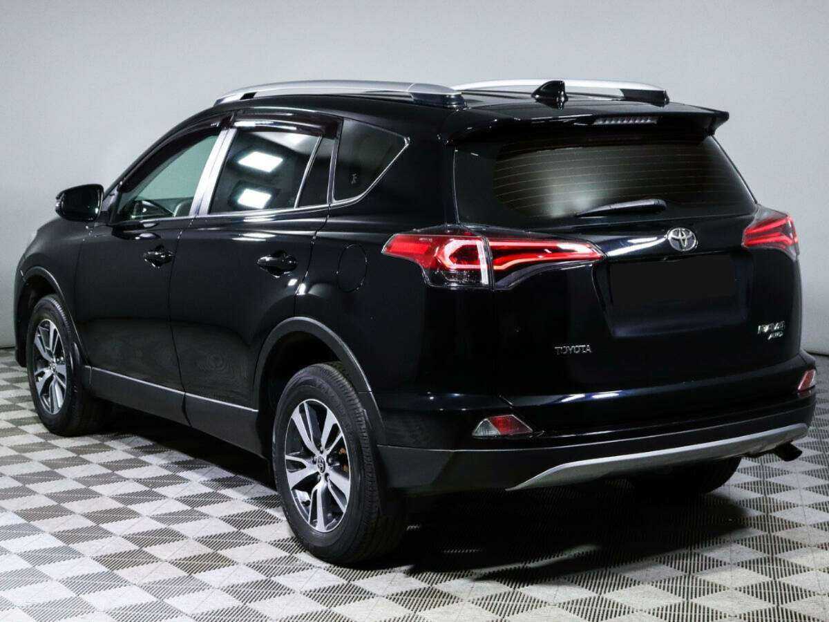 Toyota RAV4 2017 года с пробегом. Фото: #5
