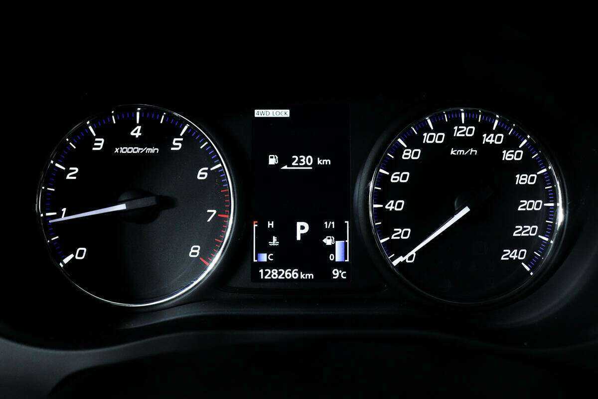 Mitsubishi Outlander 2013 года с пробегом. Фото: #9