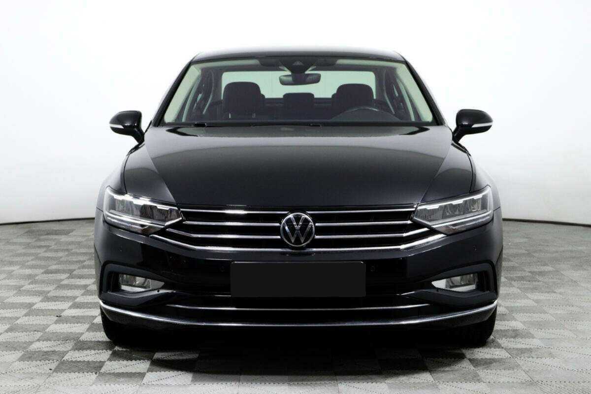 Volkswagen Passat 2021 года с пробегом. Фото: #1