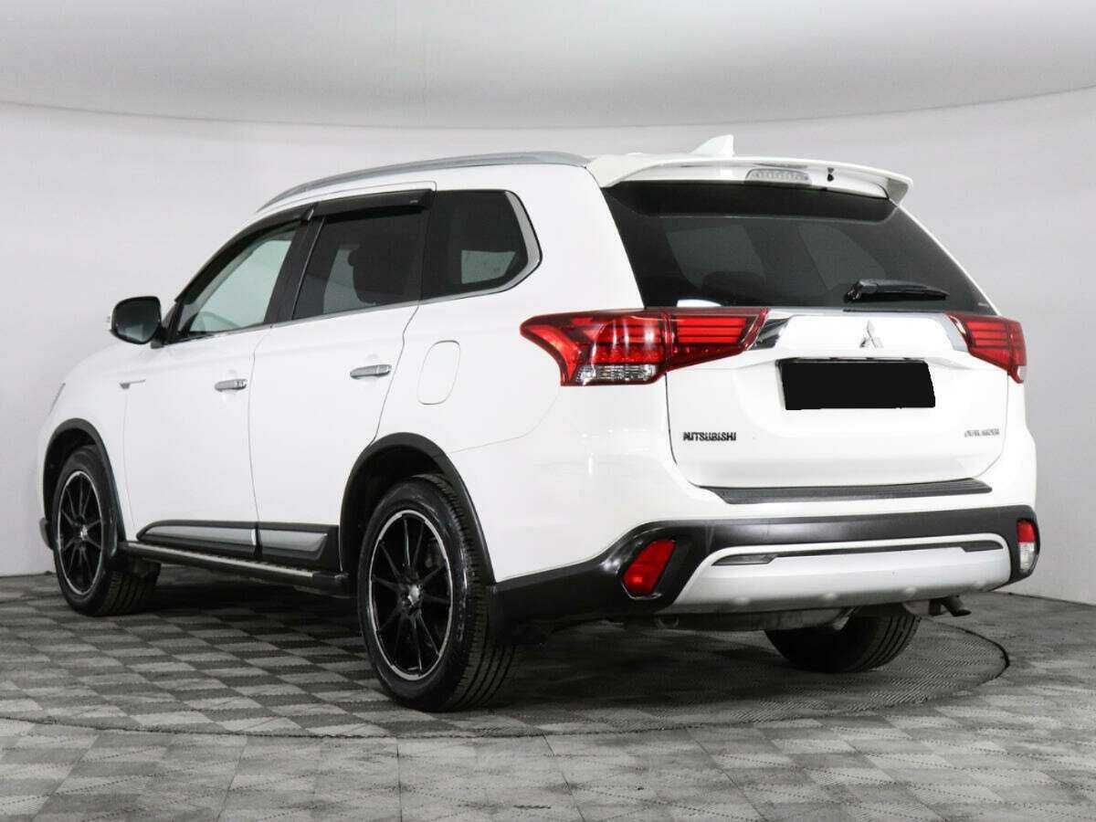 Mitsubishi Outlander 2020 года с пробегом. Фото: #5