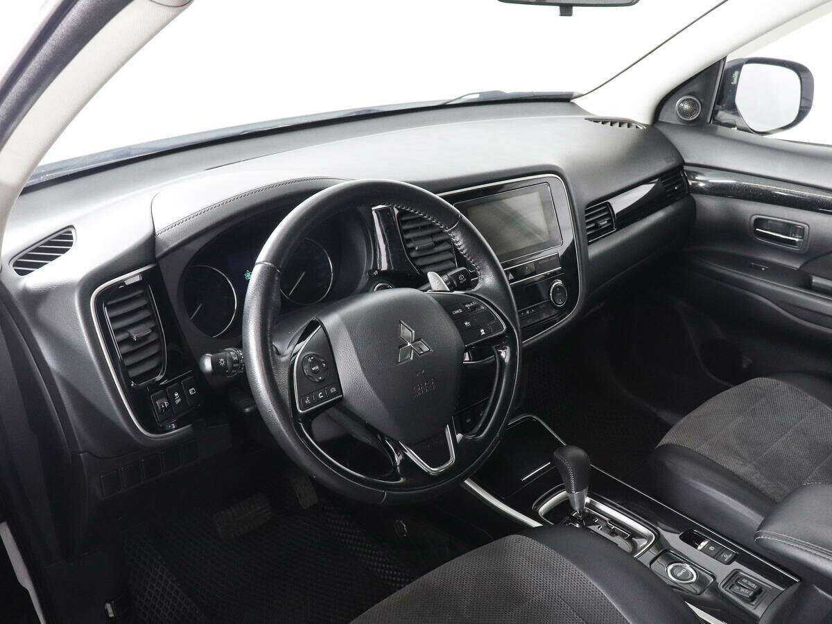 Mitsubishi Outlander 2020 года с пробегом. Фото: #7