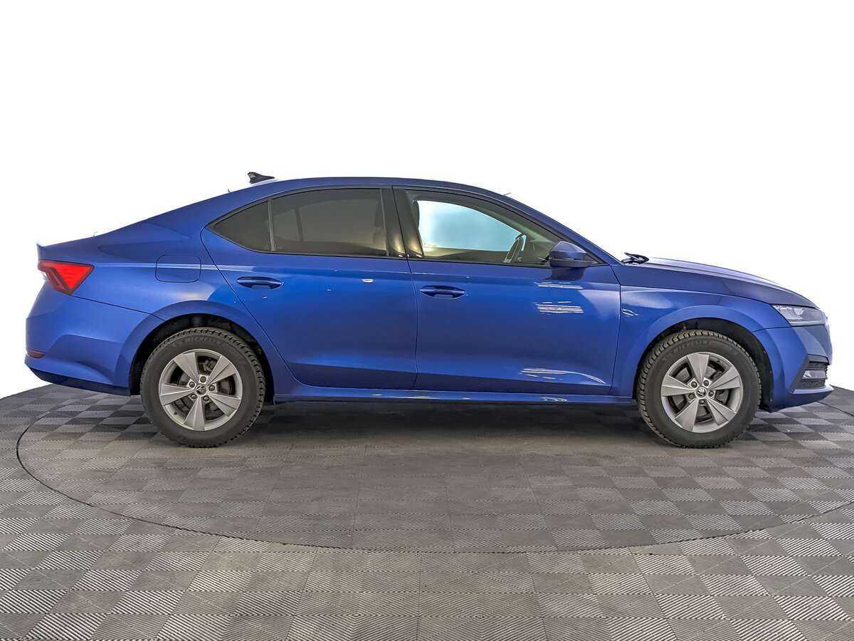 Skoda Octavia 2021 года с пробегом. Фото: #3