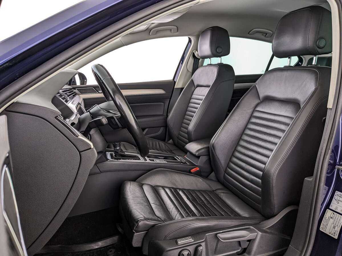 Volkswagen Passat 2019 года с пробегом. Фото: #15