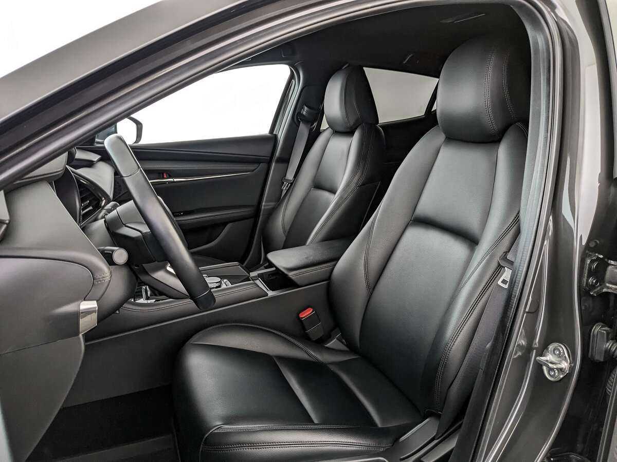 Mazda 3 2019 года с пробегом. Фото: #14