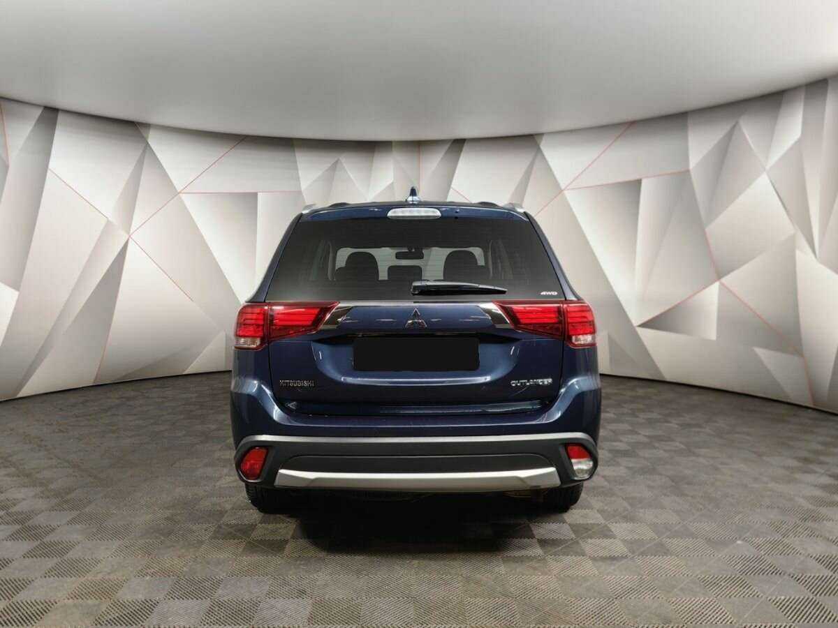 Mitsubishi Outlander 2018 года с пробегом. Фото: #7
