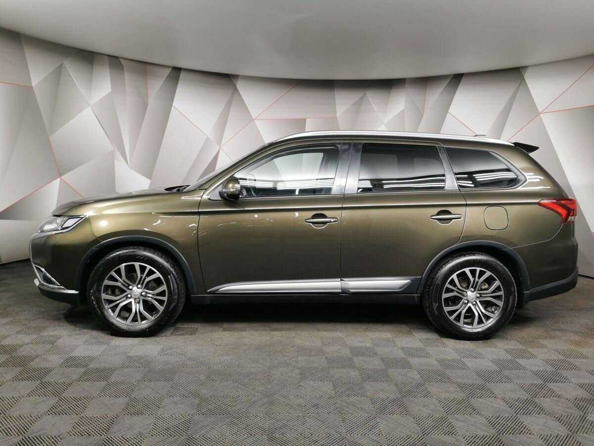 Mitsubishi Outlander 2018 года с пробегом. Фото: #4
