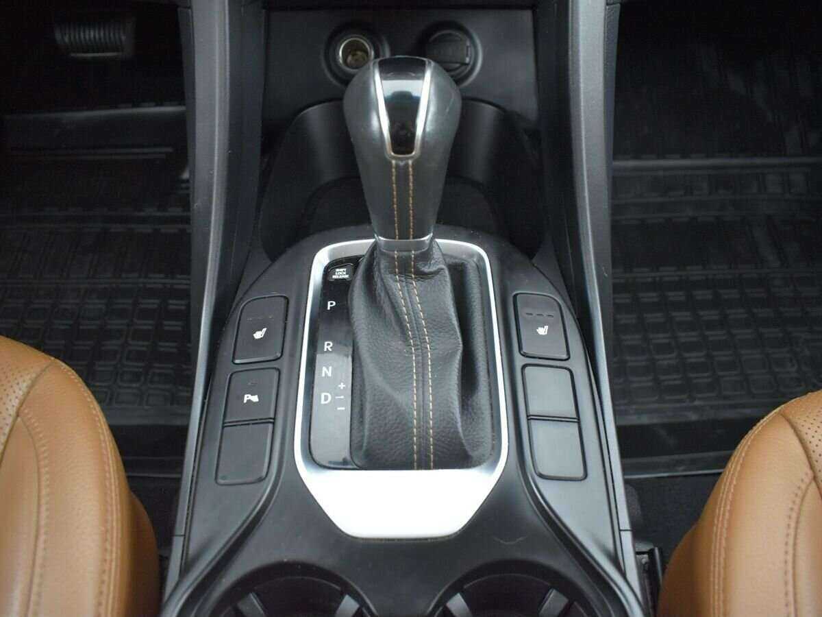 Hyundai Santa Fe 2017 года с пробегом. Фото: #13