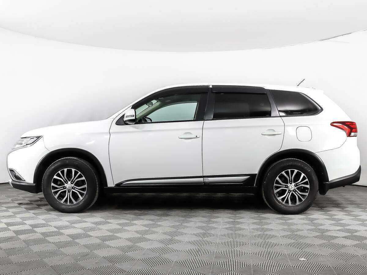 Mitsubishi Outlander 2016 года с пробегом. Фото: #7