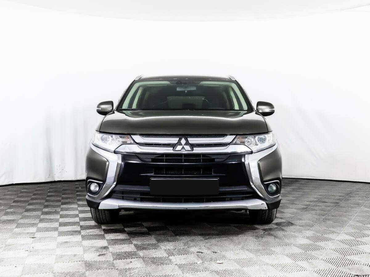 Mitsubishi Outlander 2018 года с пробегом. Фото: #1