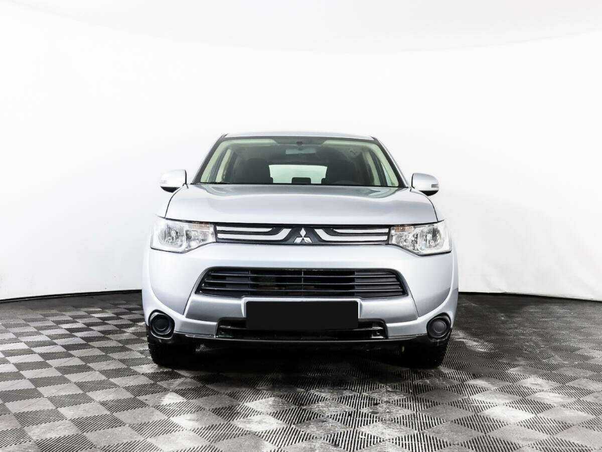 Mitsubishi Outlander 2012 года с пробегом. Фото: #1