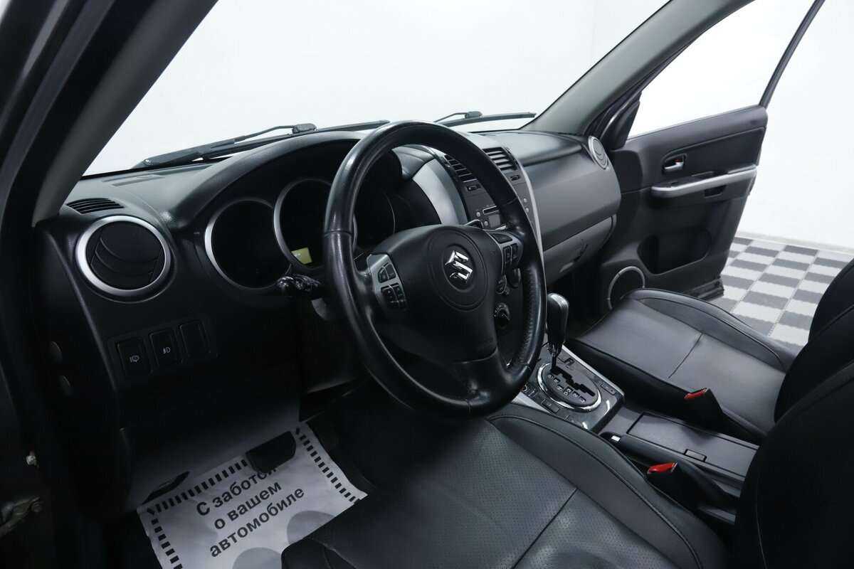 Suzuki Grand Vitara 2012 года с пробегом. Фото: #8