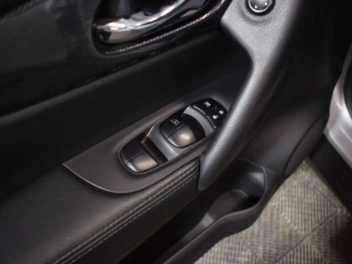 Б/У Ниссан Икс-Трейл 2017 года. Фото: #13