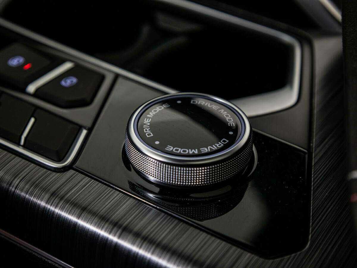 Geely Tugella 2022 года с пробегом. Фото: #15