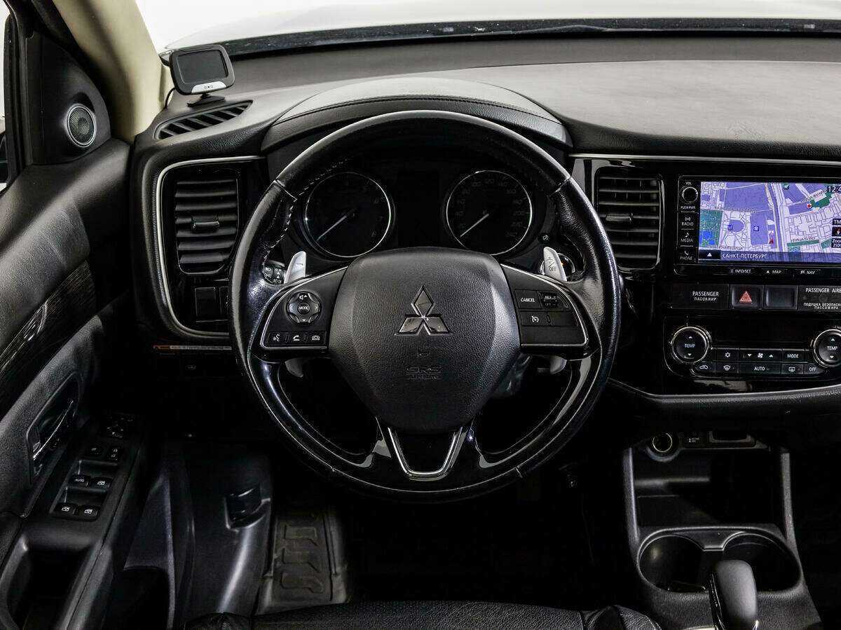 Mitsubishi Outlander 2016 года с пробегом. Фото: #13