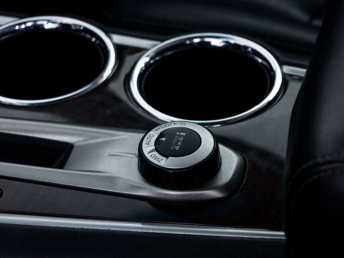 Nissan Pathfinder 2015 года с пробегом. Фото: #14