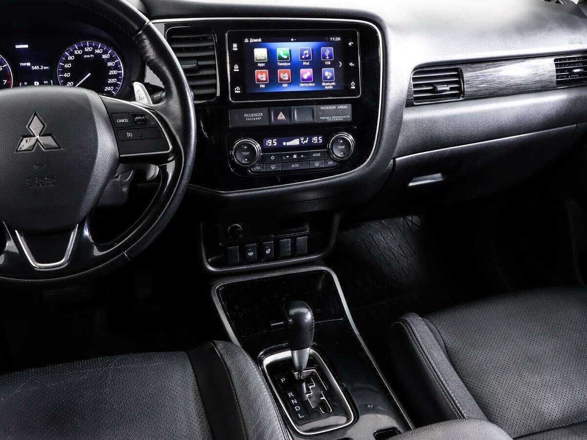 Mitsubishi Outlander 2018 года с пробегом. Фото: #12