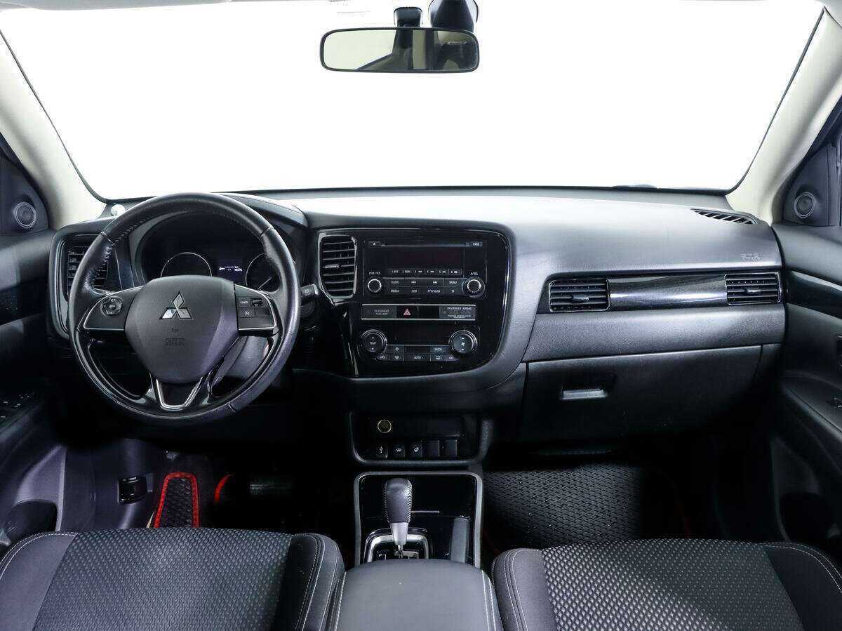 Mitsubishi Outlander 2019 года с пробегом. Фото: #9
