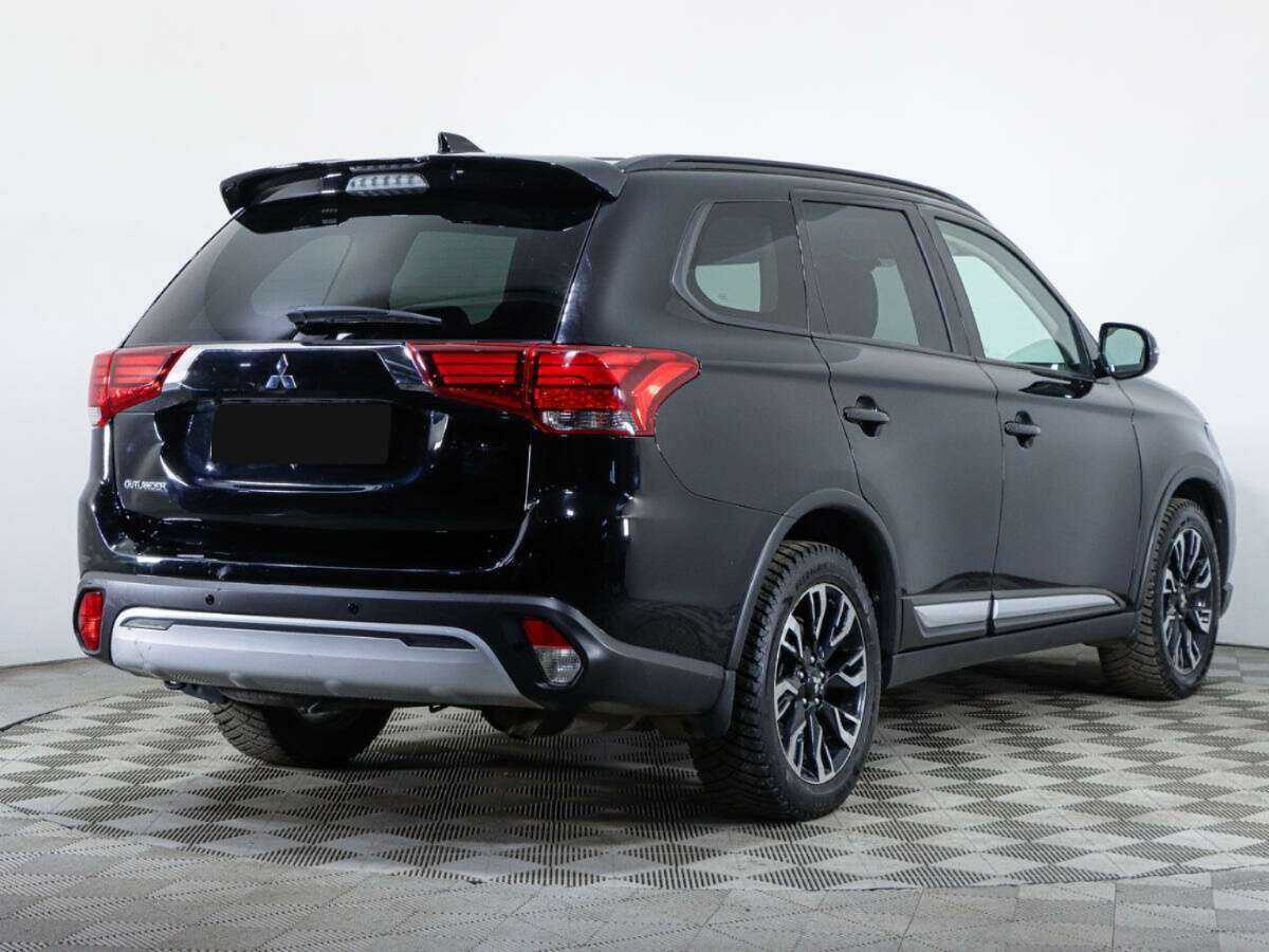 Mitsubishi Outlander 2021 года с пробегом. Фото: #4