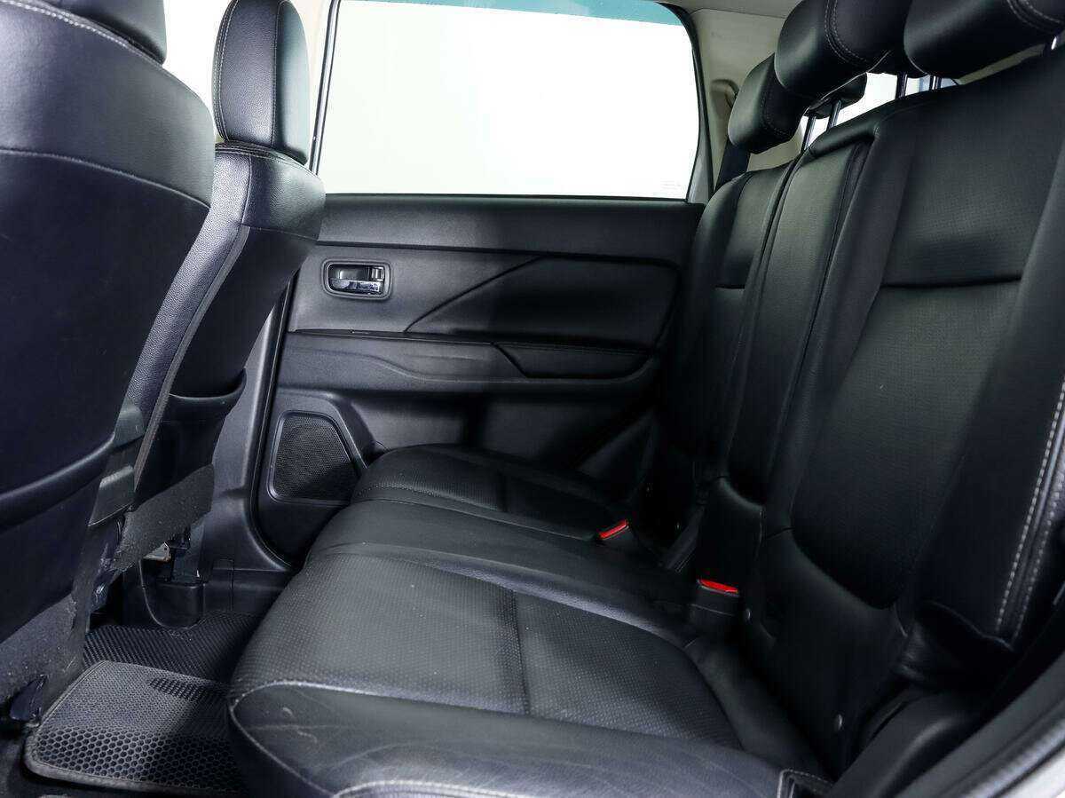 Mitsubishi Outlander 2016 года с пробегом. Фото: #10