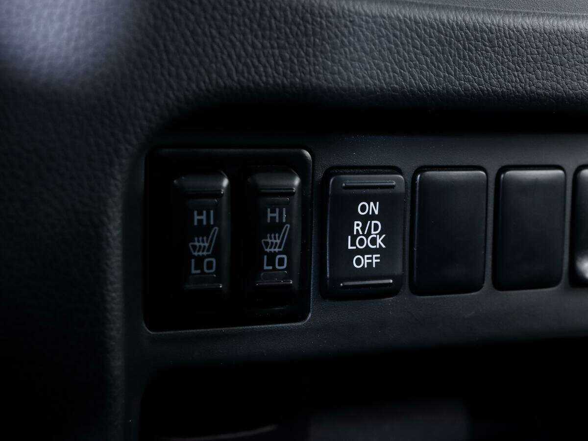 Mitsubishi Pajero Sport 2018 года с пробегом. Фото: #14