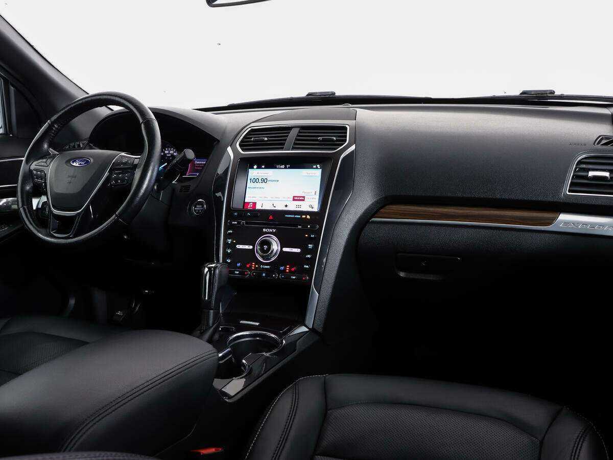 Ford Explorer 2017 года с пробегом. Фото: #8