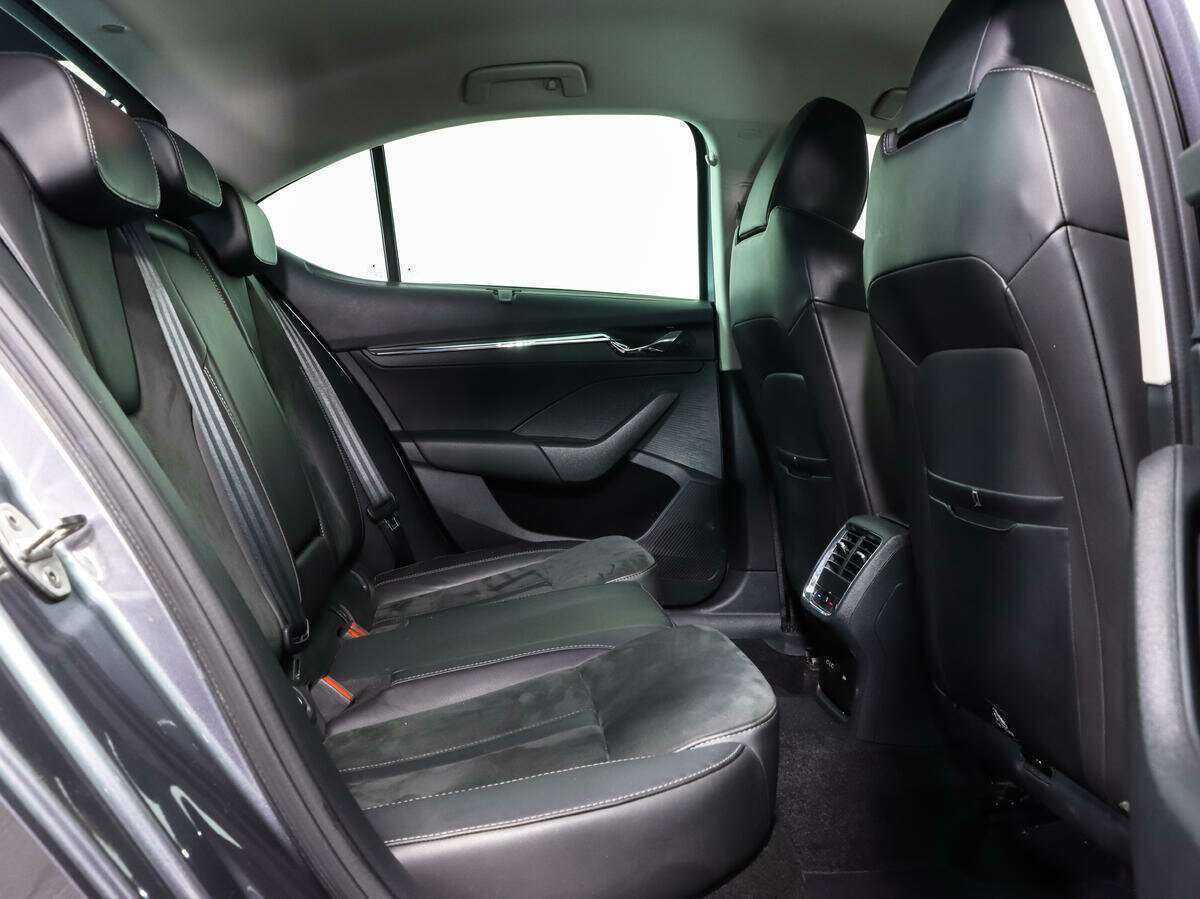 Skoda Octavia 2021 года с пробегом. Фото: #14