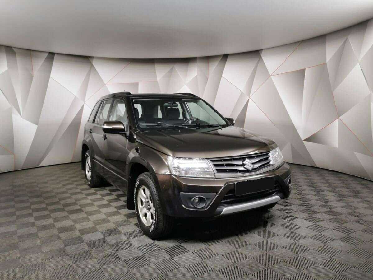 Suzuki Grand Vitara 2013 года с пробегом. Фото: #2