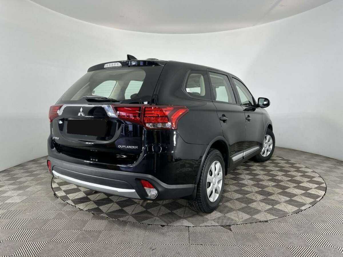 Mitsubishi Outlander 2017 года с пробегом. Фото: #5