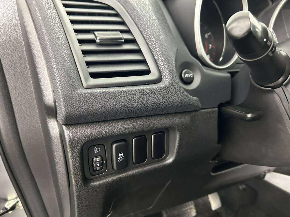 Mitsubishi ASX 2012 года с пробегом. Фото: #8