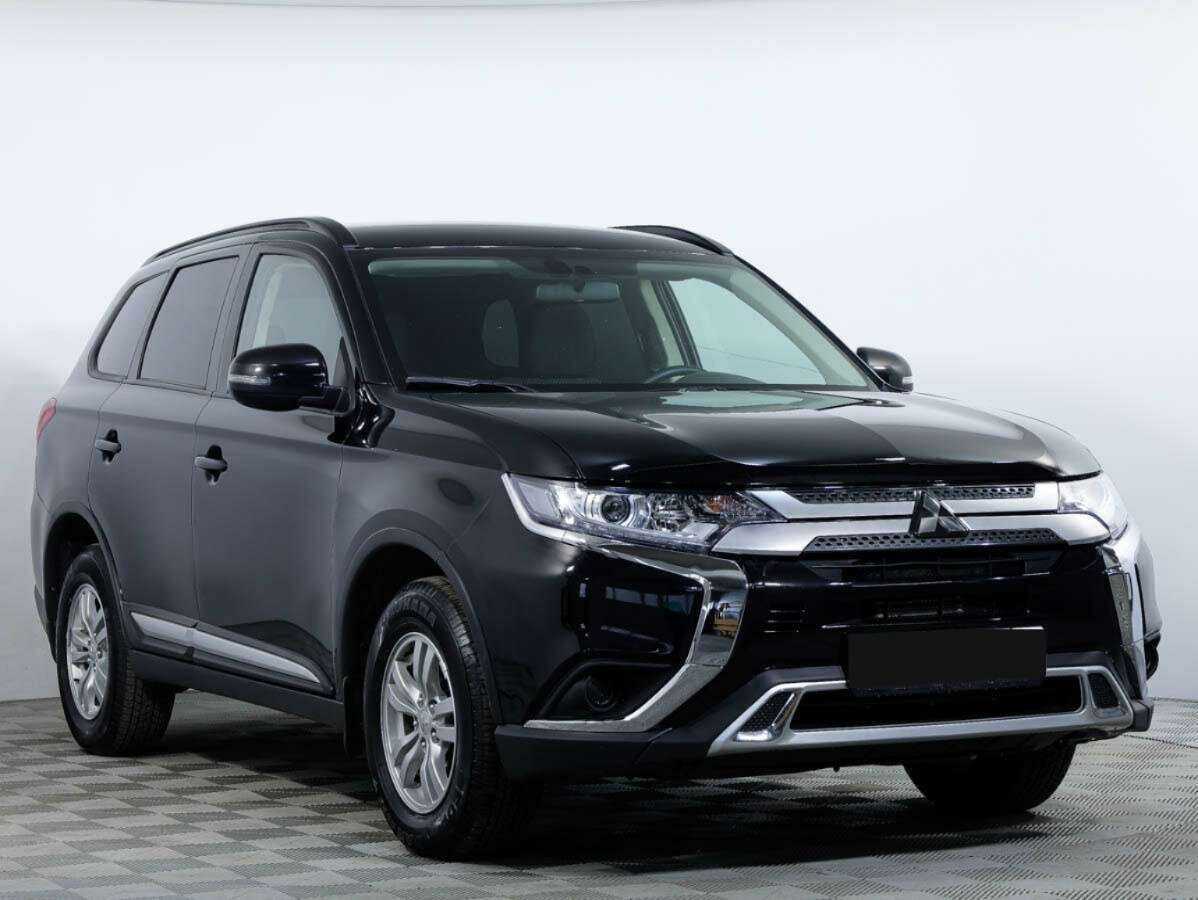 Mitsubishi Outlander 2021 года с пробегом. Фото: #1