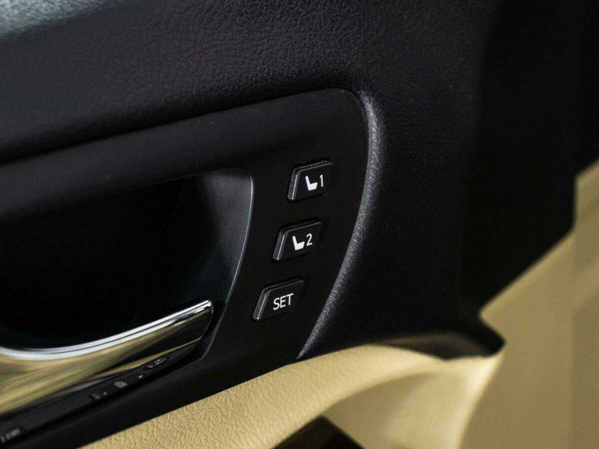 Toyota Camry 2017 года с пробегом. Фото: #14