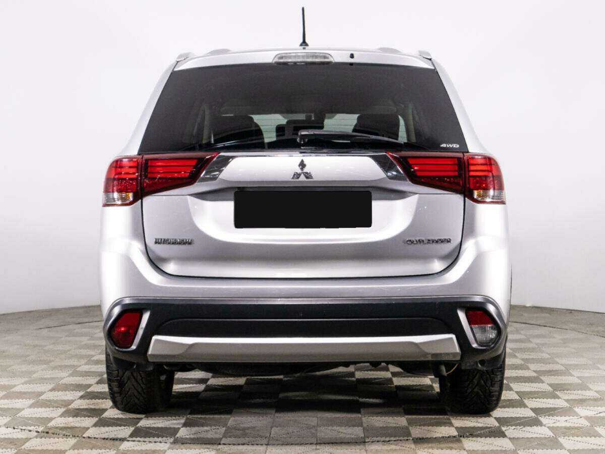 Mitsubishi Outlander 2015 года с пробегом. Фото: #5