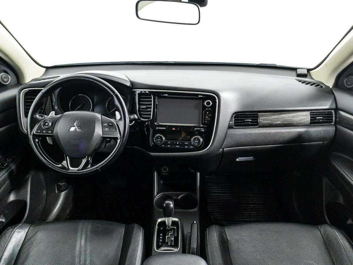 Mitsubishi Outlander 2015 года с пробегом. Фото: #12