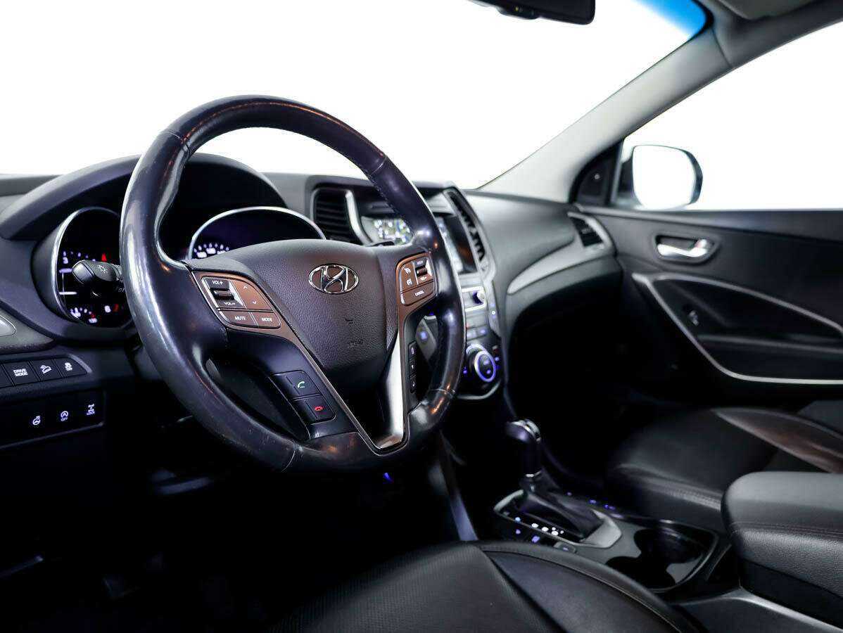 Hyundai Santa Fe 2017 года с пробегом. Фото: #9