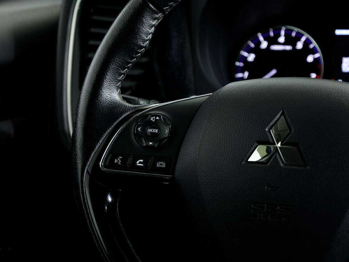 Mitsubishi Outlander 2018 года с пробегом. Фото: #13