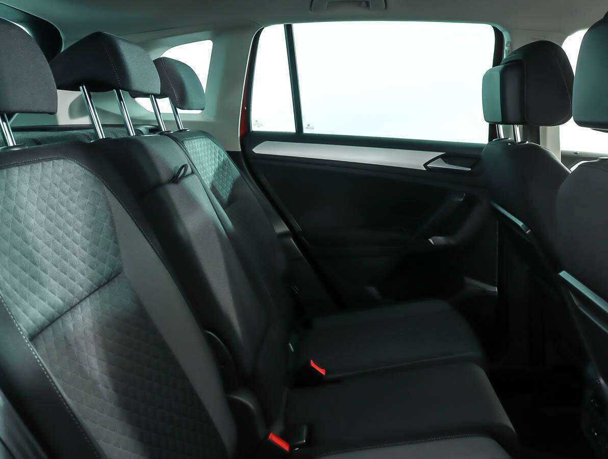 Volkswagen Tiguan 2019 года с пробегом. Фото: #8
