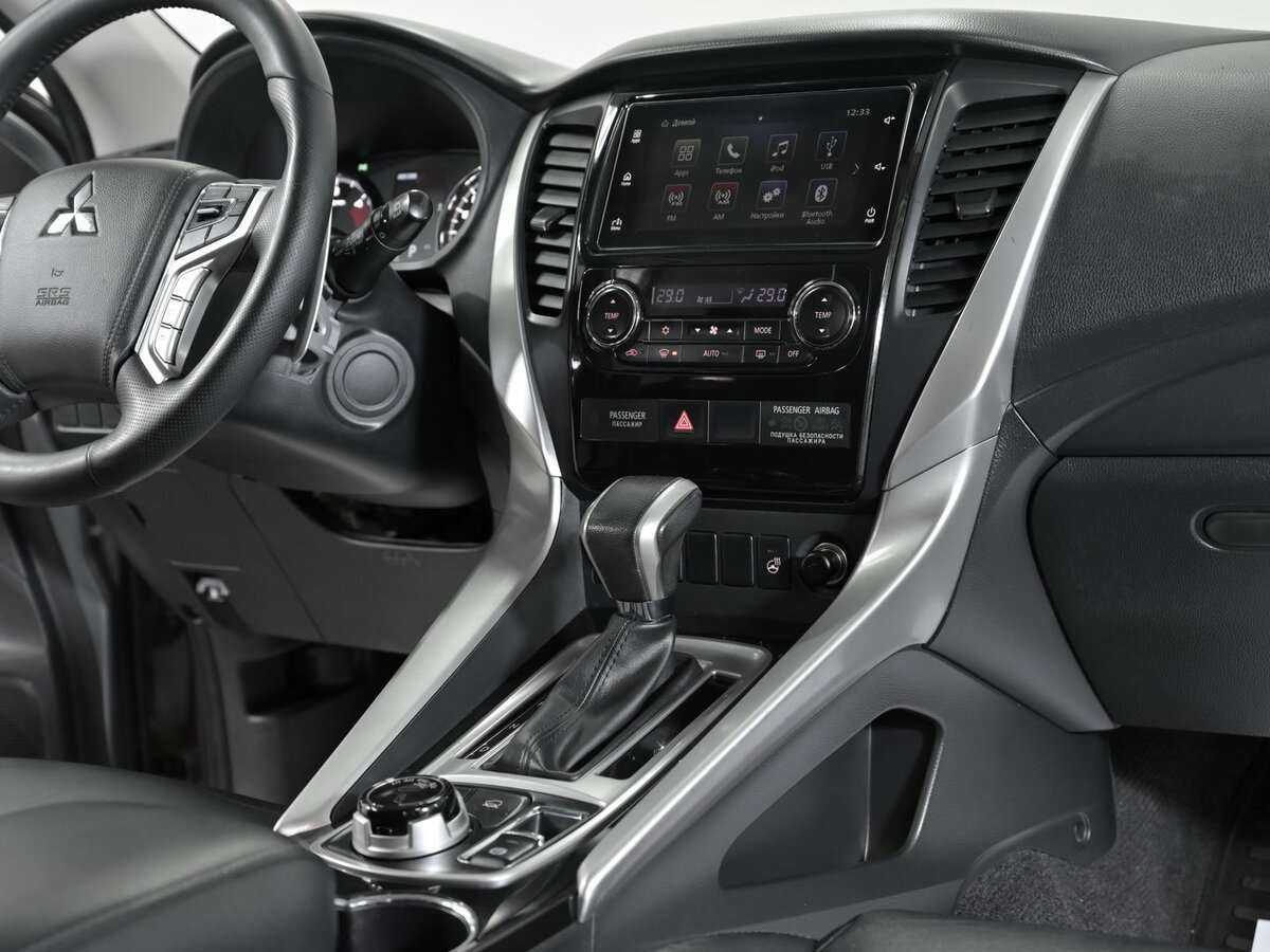 Mitsubishi Pajero Sport 2017 года с пробегом. Фото: #15