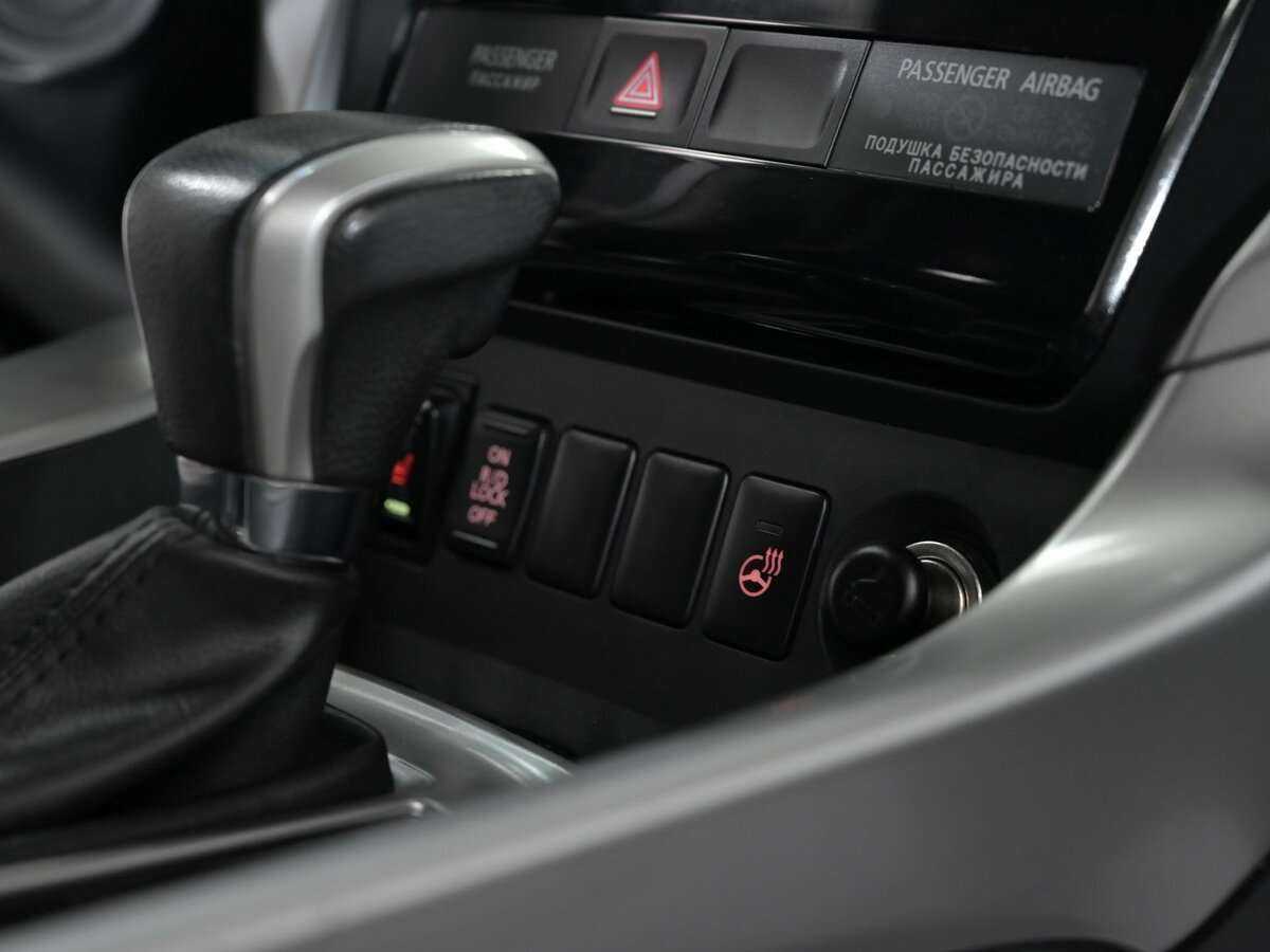 Mitsubishi Pajero Sport 2017 года с пробегом. Фото: #16