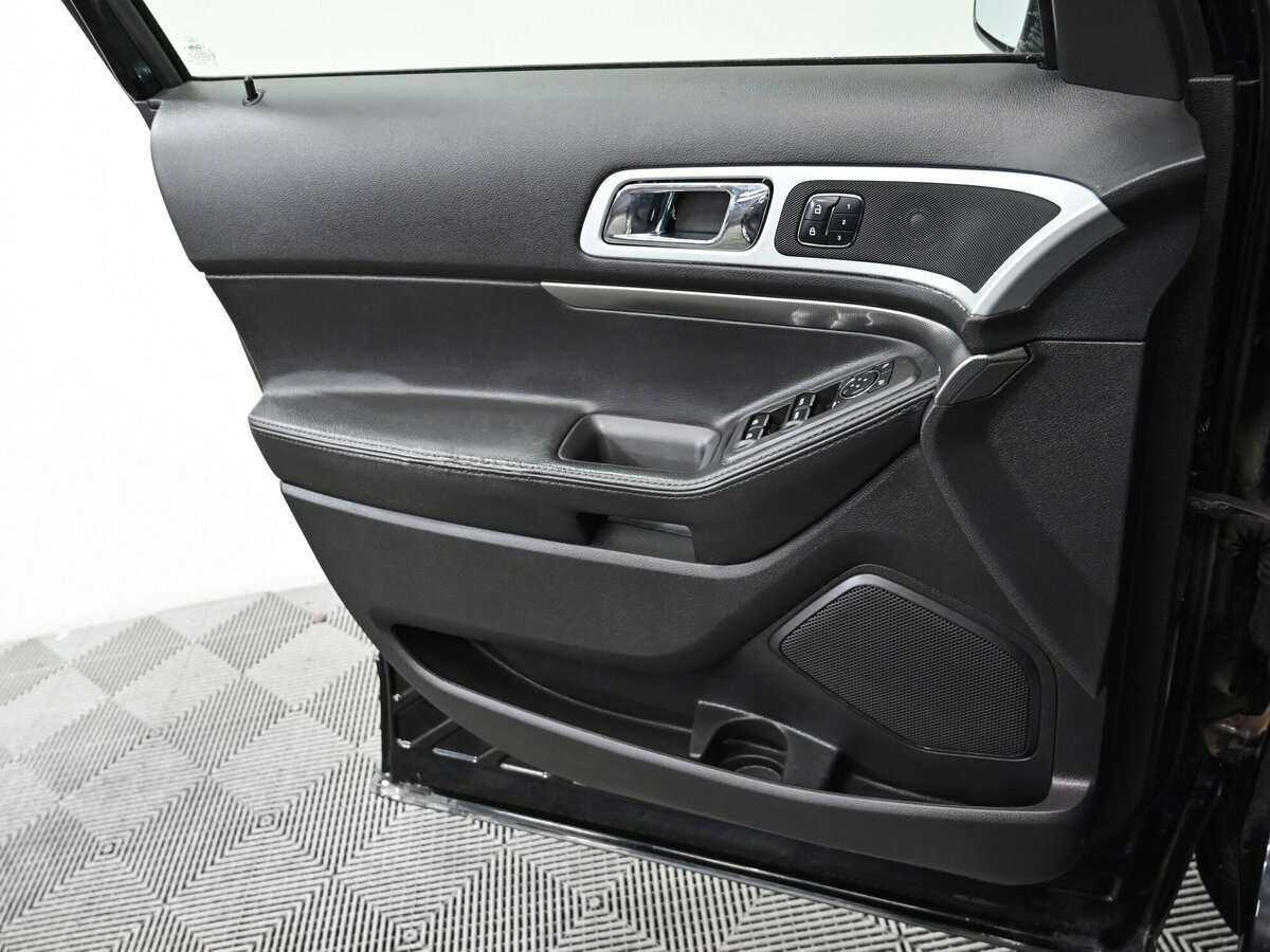 Ford Explorer 2015 года с пробегом. Фото: #7